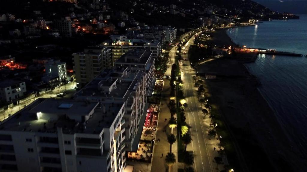Diora'S Hotel And Apartments Vlore Ngoại thất bức ảnh