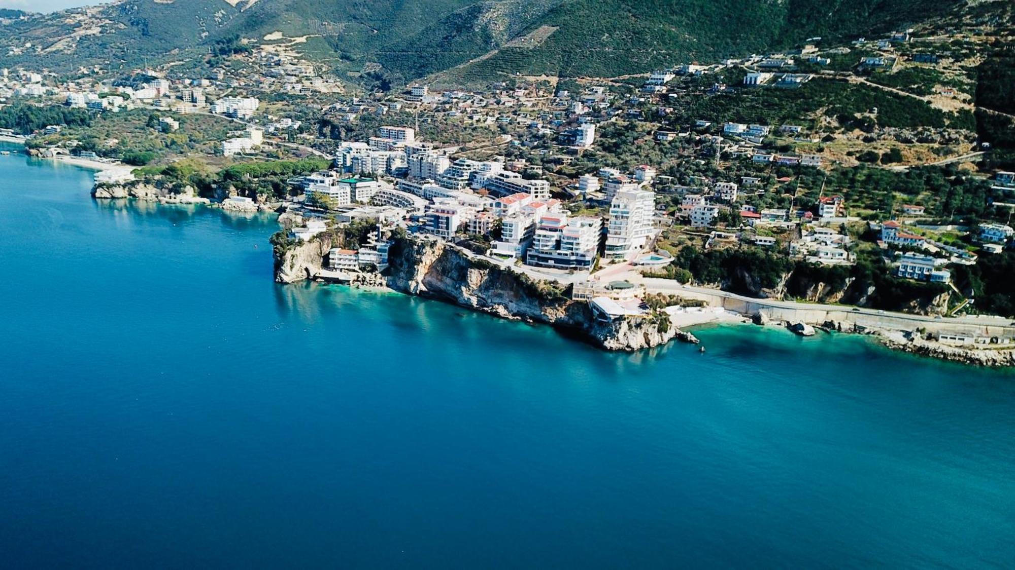 Diora'S Hotel And Apartments Vlore Ngoại thất bức ảnh