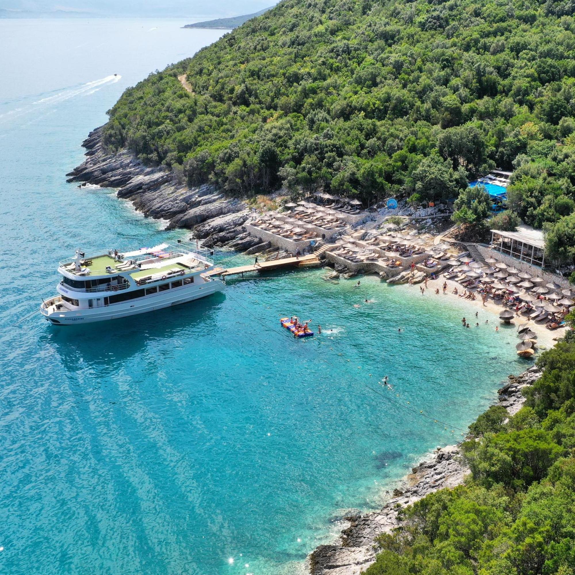 Diora'S Hotel And Apartments Vlore Ngoại thất bức ảnh