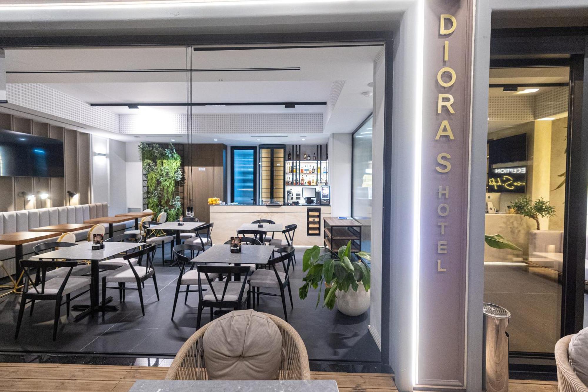 Diora'S Hotel And Apartments Vlore Ngoại thất bức ảnh