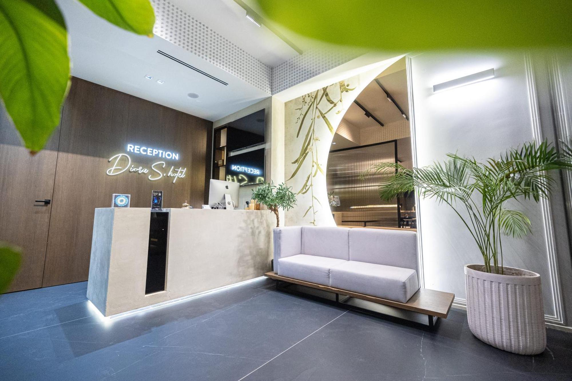 Diora'S Hotel And Apartments Vlore Ngoại thất bức ảnh