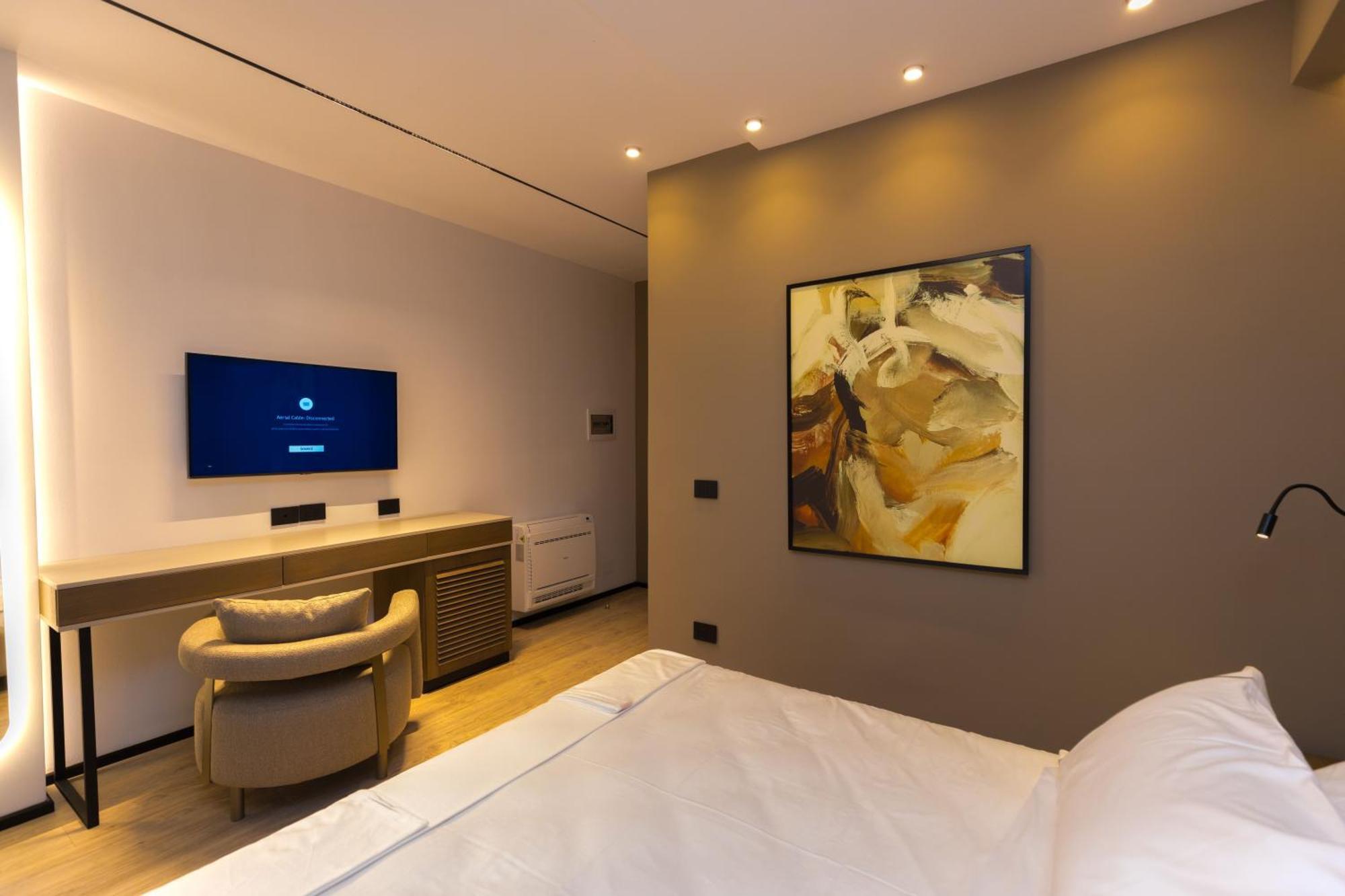 Diora'S Hotel And Apartments Vlore Ngoại thất bức ảnh