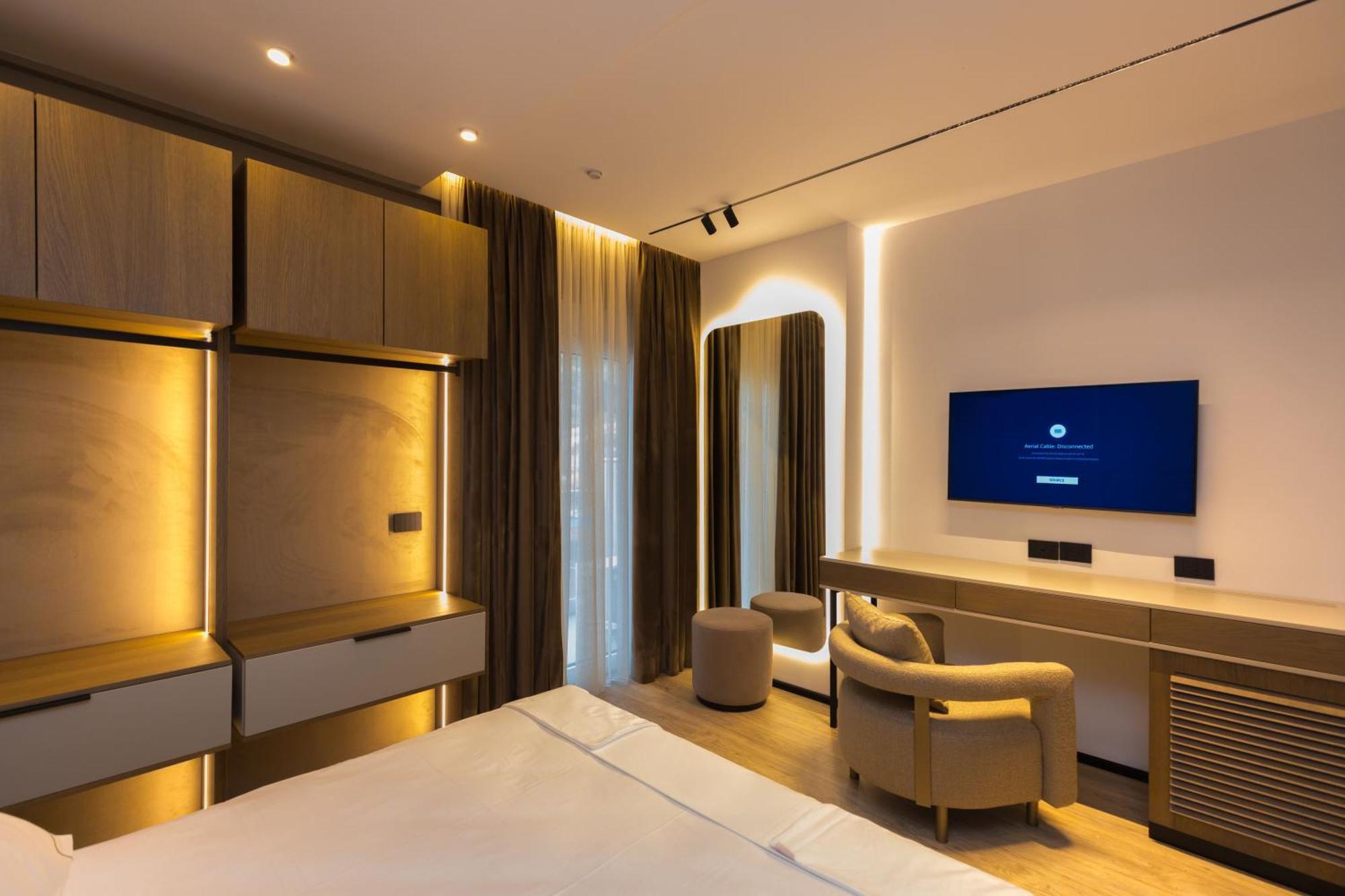 Diora'S Hotel And Apartments Vlore Ngoại thất bức ảnh