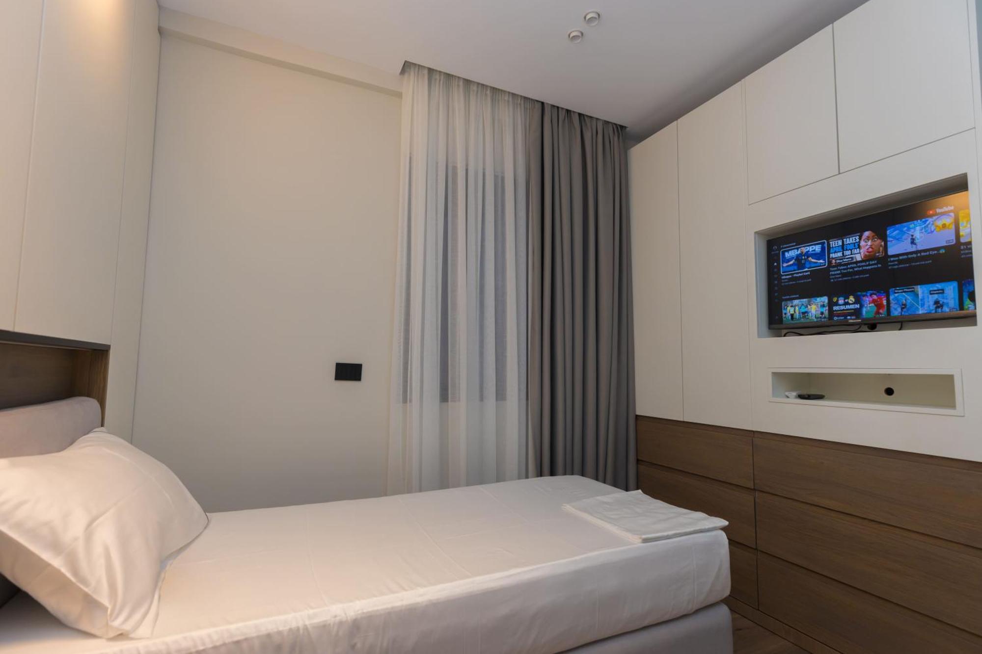 Diora'S Hotel And Apartments Vlore Phòng bức ảnh