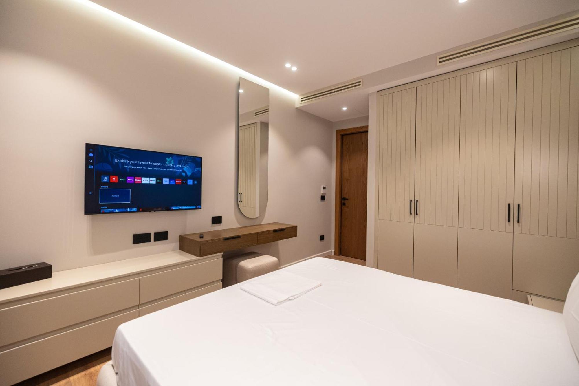 Diora'S Hotel And Apartments Vlore Ngoại thất bức ảnh