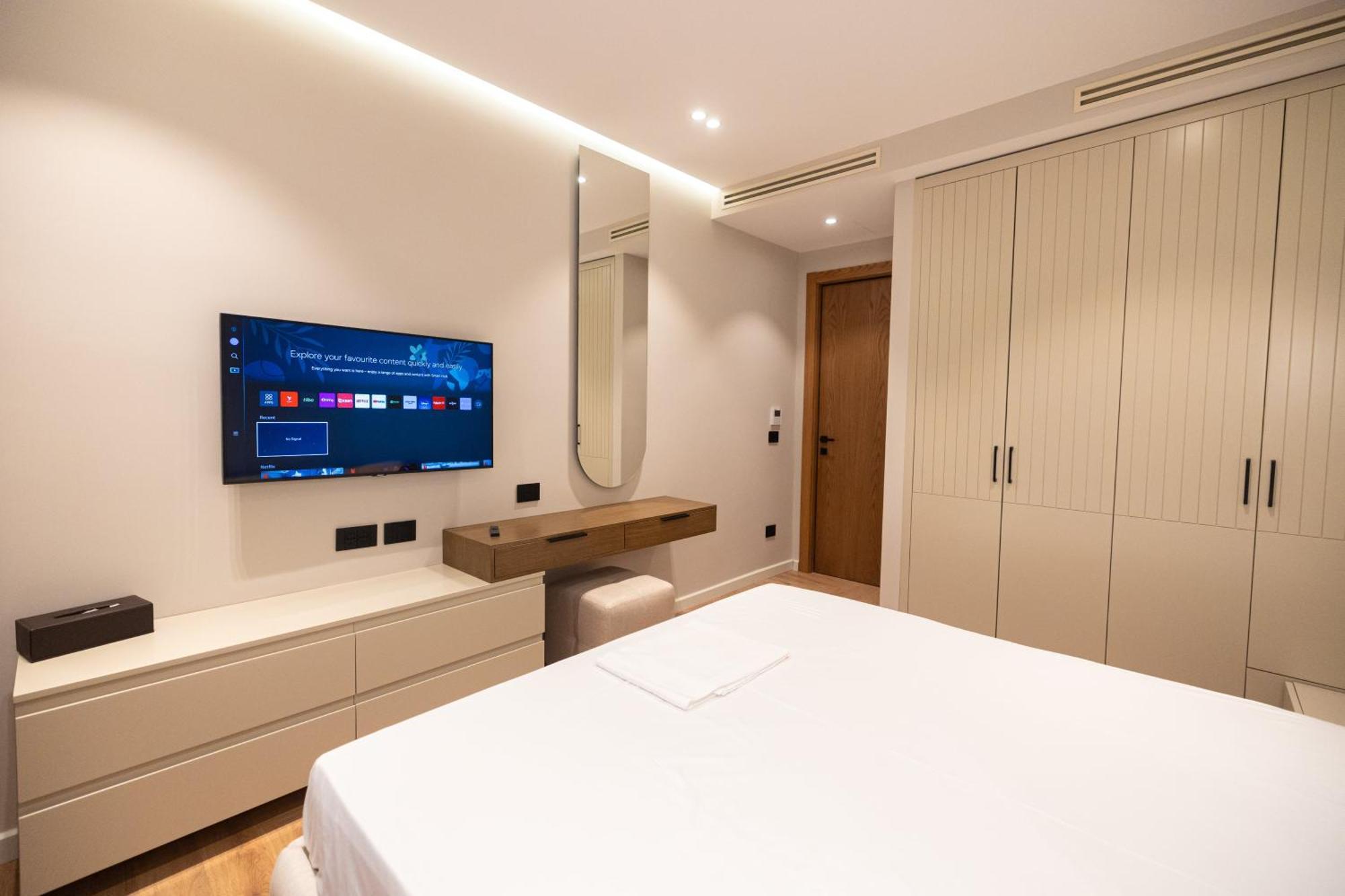 Diora'S Hotel And Apartments Vlore Ngoại thất bức ảnh